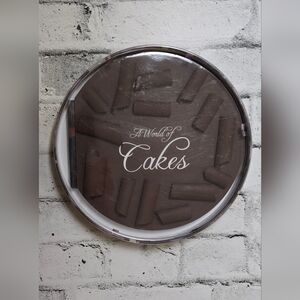 Ruckus A World of Cakes Round Novelty Cookbook Coffee Table Book